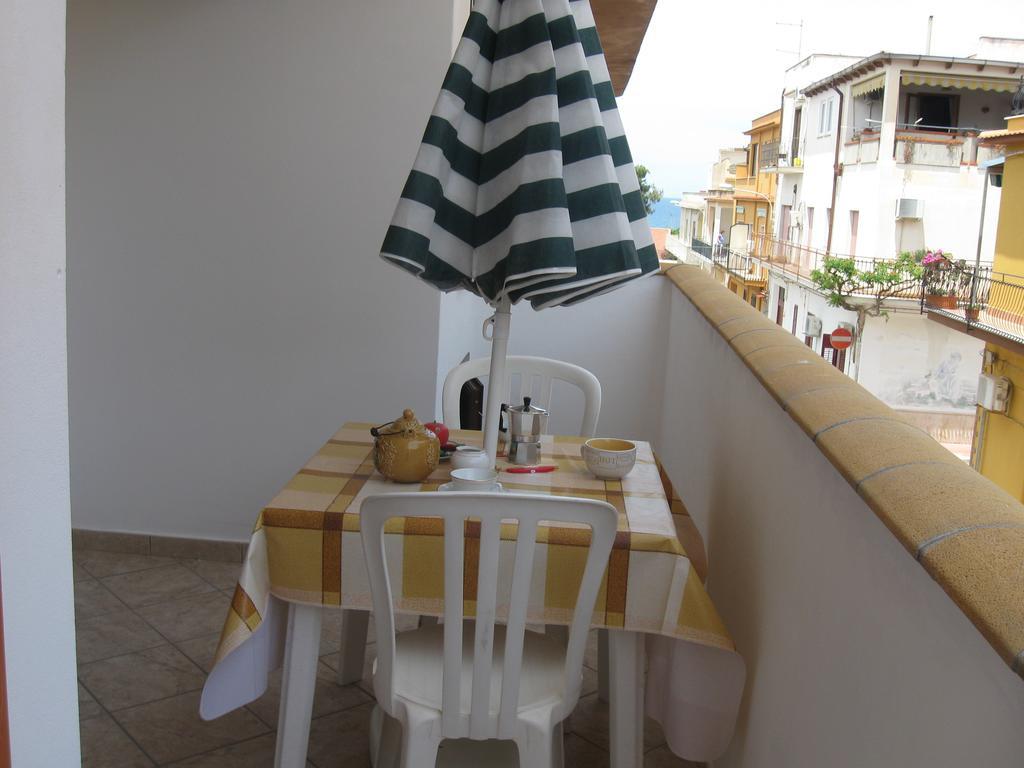 Rosy'S Apartments Trappeto  Szoba fotó