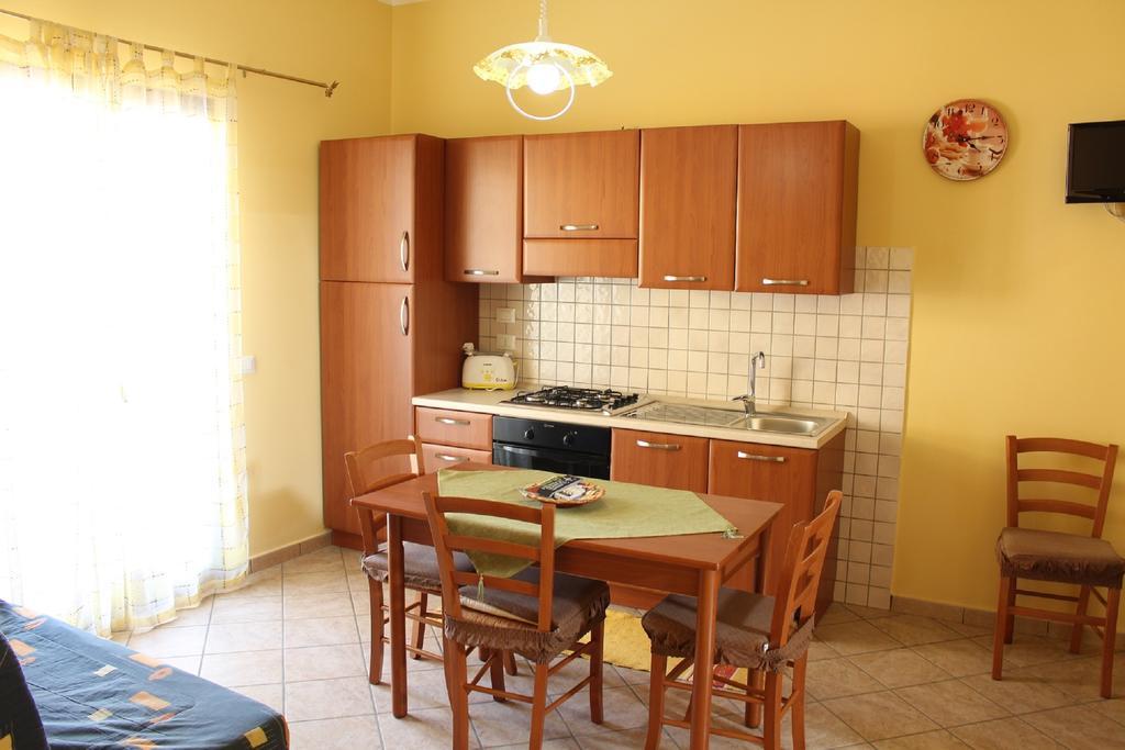 Rosy'S Apartments Trappeto  Kültér fotó